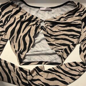Zebra print cropped top